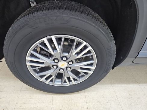 Used 2025 Chevrolet Traverse LT AWD/4WD image 10