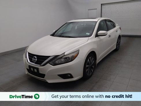 Used 2017 Nissan Altima 2.5 SL w/ 2.5 Technology Package image 1