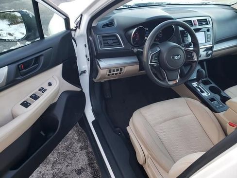 Used 2018 Subaru Outback 2.5i image 10