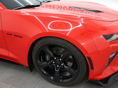 Used 2017 Chevrolet Camaro SS RWD image 23