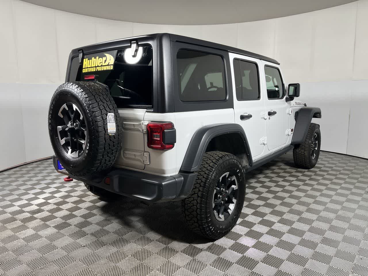 Used 2025 Jeep Wrangler Unlimited Rubicon AWD/4WD image 8