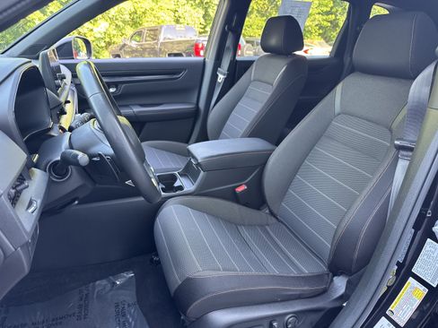 Used 2023 Honda CR-V Sport image 5
