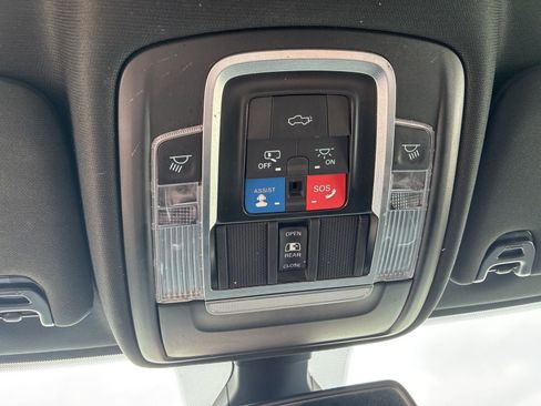 Used 2022 RAM 2500 Limited image 34