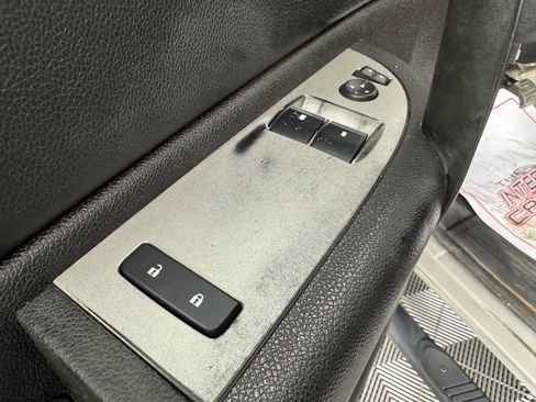 Used 2007 Chevrolet Silverado 2500 LT w/ 1LT Convenience Package image 29