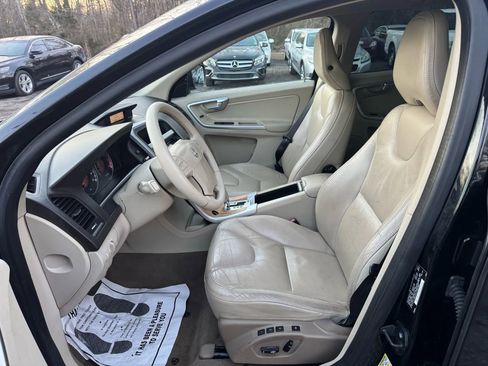 Used 2010 Volvo XC60 3.2 image 12