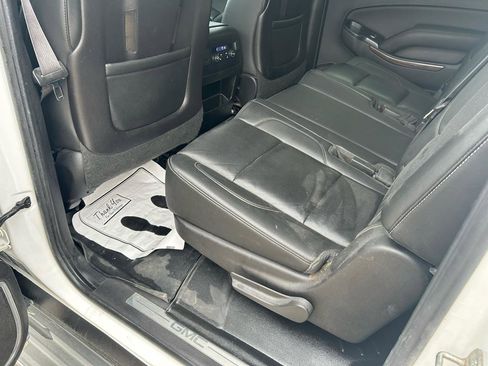 Used 2015 GMC Yukon XL SLT AWD/4WD image 9
