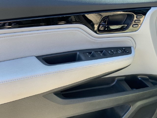 Used 2018 Honda Odyssey Elite image 17