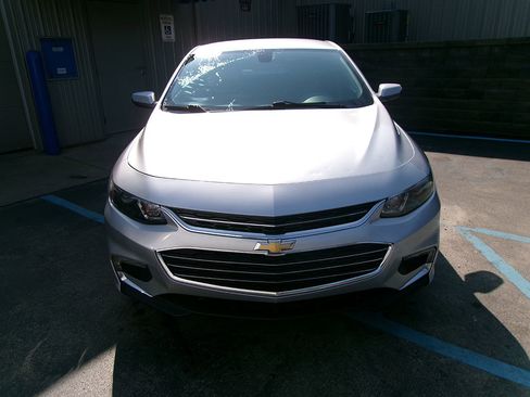 Used 2016 Chevrolet Malibu LT w/ Leather Package image 3