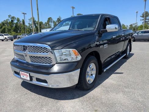 Used 2017 RAM 1500 Classic SLT RWD image 8
