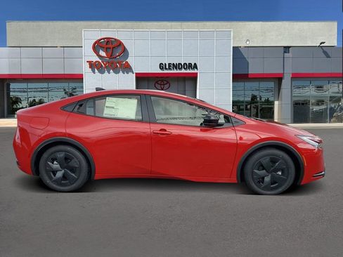 New 2026 Toyota Prius Plug-In Hybrid image 2