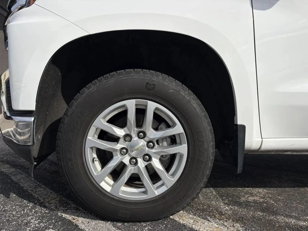 Used 2021 Chevrolet Silverado 1500 LT w/ Bed Protection Package AWD/4WD image 24