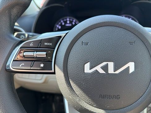 Used 2023 Kia Forte LXS image 23