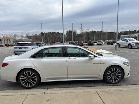 Used 2019 Lincoln Continental Reserve image 6