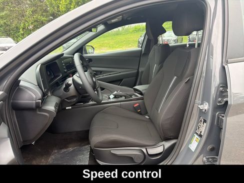 Used 2026 Hyundai Elantra Sport FWD image 11
