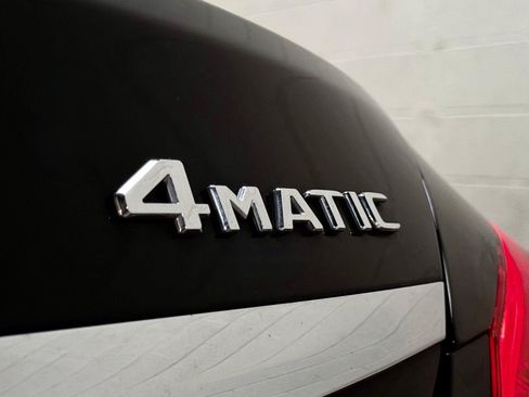 Used 2017 Mercedes-Benz C 300 4MATIC Sedan image 10
