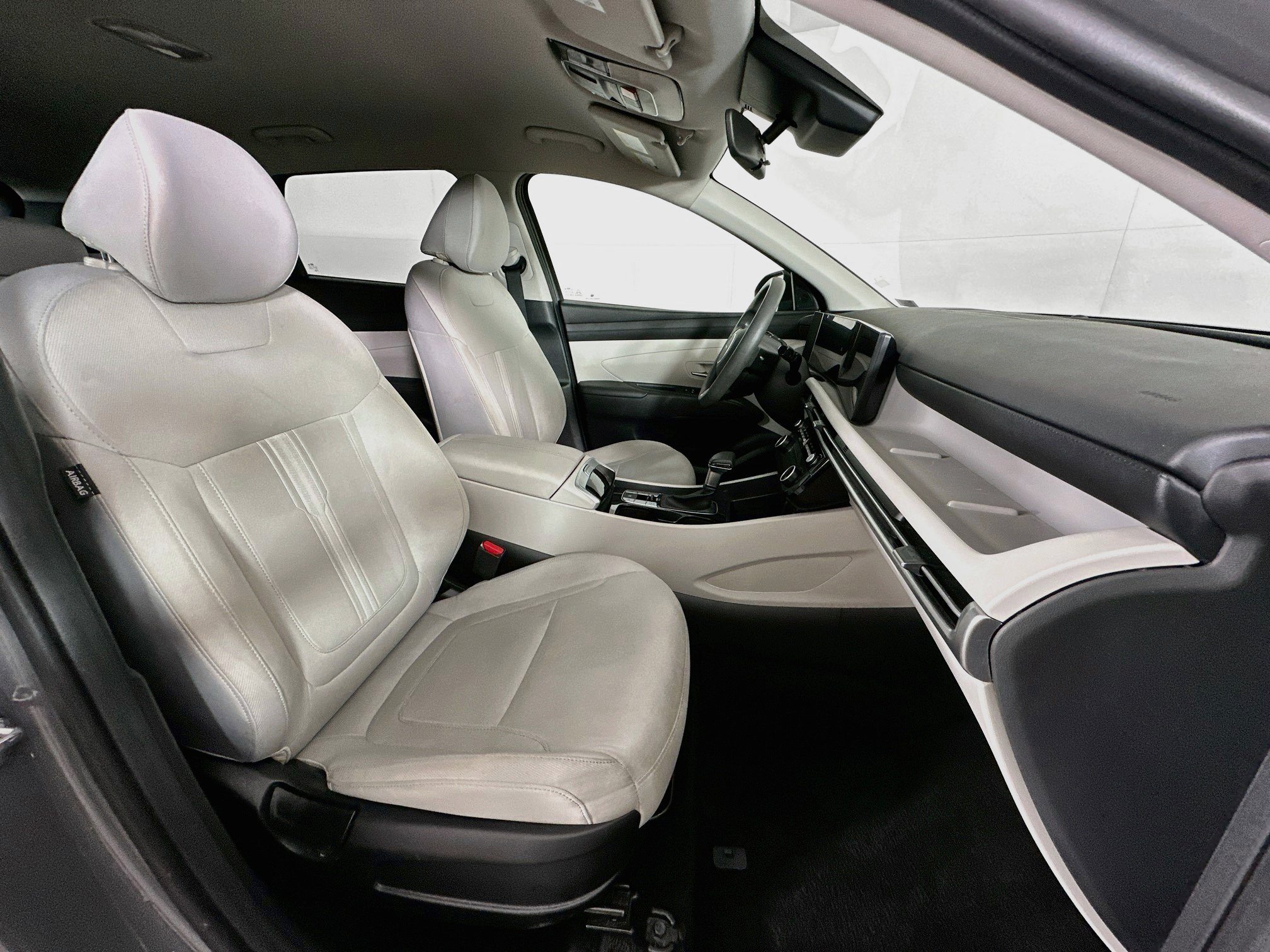 Used 2025 Hyundai Tucson SEL FWD image 30