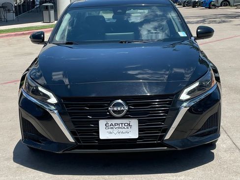 Used 2024 Nissan Altima 2.5 SV w/ SV Premium Package FWD image 6