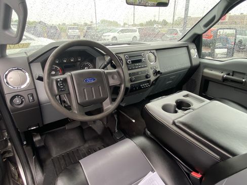 Used 2012 Ford F250 XLT w/ XLT Interior Pkg AWD/4WD image 6