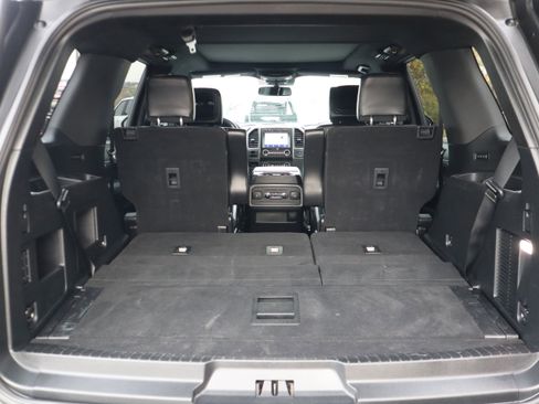 Used 2021 Ford Expedition XLT image 38