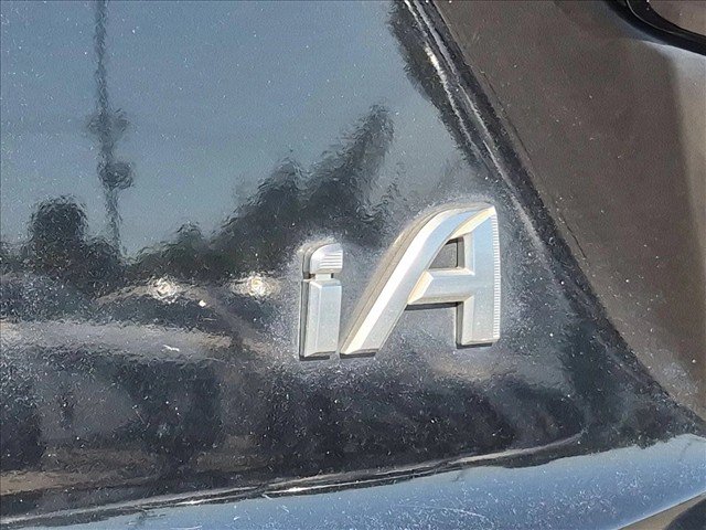 Used 2017 Toyota Yaris iA FWD image 22