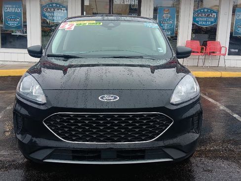 Used 2022 Ford Escape SE w/ Convenience Package image 2