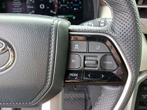 Used 2024 Toyota Sequoia Capstone AWD/4WD image 18