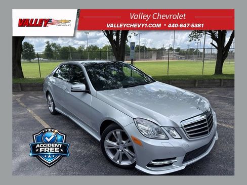 Used 2012 Mercedes-Benz E 350 4MATIC Sedan image 1