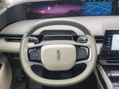 Certified 2024 Lincoln Nautilus Premier AWD/4WD image 26