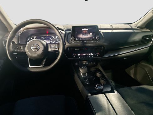 Used 2022 Nissan Rogue SV AWD/4WD image 9