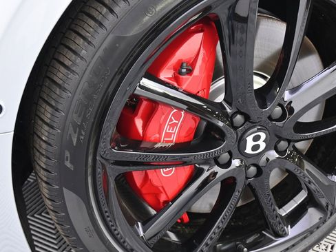 Used 2024 Bentley Continental GT image 22