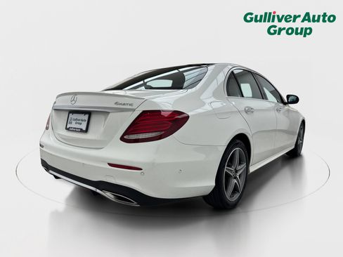 Used 2019 Mercedes-Benz E 450 4MATIC Sedan w/ Premium Package image 8