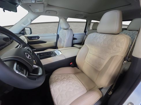 New 2026 Nissan Armada Platinum Reserve AWD/4WD image 15