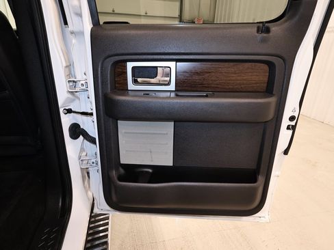 Used 2014 Ford F150 Lariat w/ Equipment Group 502A Luxury image 18