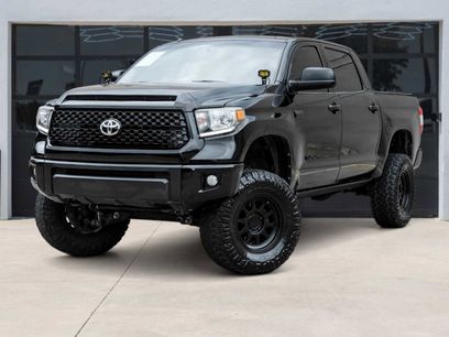 Used 2017 Toyota Tundra SR5 w/ SR5 Upgrade Package