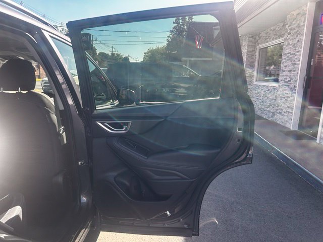 Used 2021 Subaru Forester Premium AWD/4WD image 17