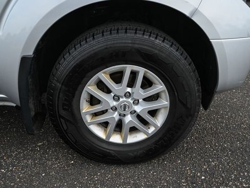 Used 2018 Nissan Frontier SV AWD/4WD image 15
