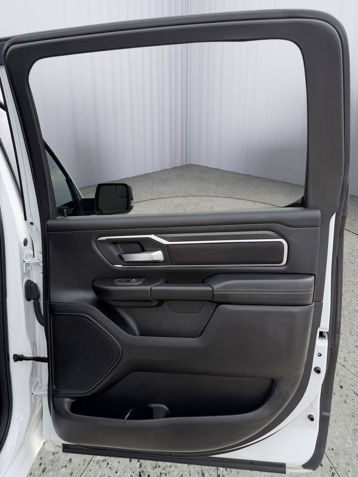 Used 2025 RAM 1500 Big Horn AWD/4WD image 25