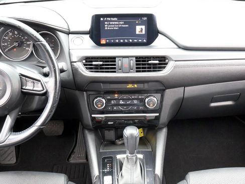 Used 2017 MAZDA MAZDA6 Touring image 17