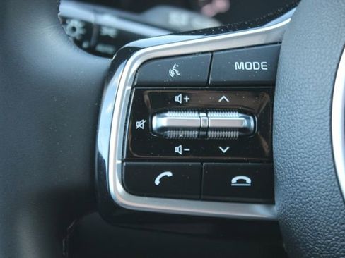 Certified 2023 Kia Sorento S AWD/4WD image 16