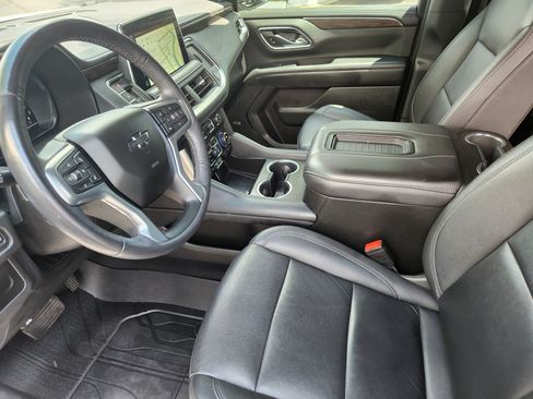 Used 2022 Chevrolet Tahoe Z71 w/ Luxury Package AWD/4WD image 12