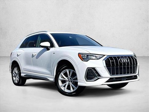 Used 2021 Audi Q3 2.0T Premium w/ Convenience Package AWD/4WD image 12
