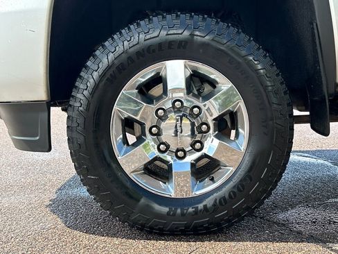 Used 2017 GMC Sierra 3500 Denali w/ Duramax Plus Package AWD/4WD image 26