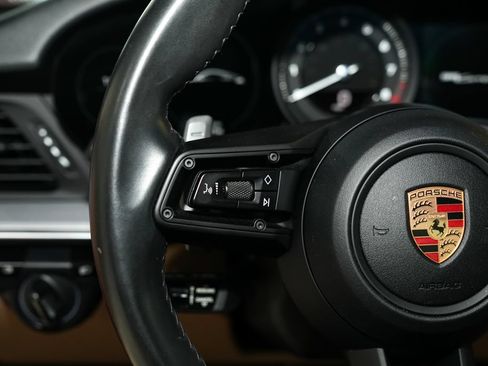 Used 2020 Porsche 911 Carrera S RWD image 39