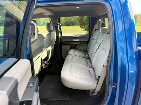 Used 2018 Ford F150 XLT w/ Equipment Group 302A Luxury AWD/4WD image 13