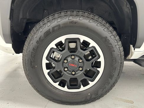 Used 2026 Toyota 4Runner TRD Off-Road Premium AWD/4WD image 66