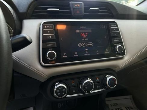 Used 2020 Nissan Versa SV FWD image 37