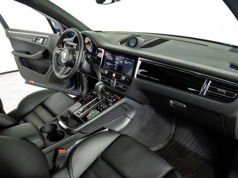 New 2026 Porsche Macan AWD/4WD image 25