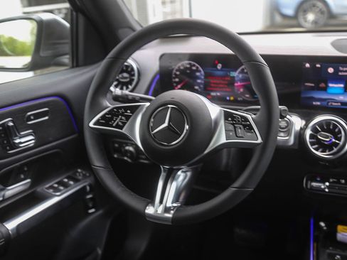 New 2026 Mercedes-Benz GLB 250 4MATIC image 13