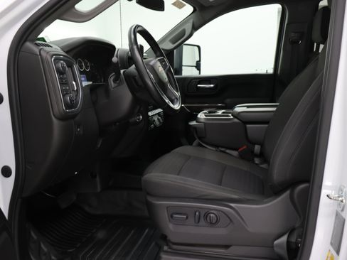 Used 2023 Chevrolet Silverado 2500 LT w/ Convenience Package AWD/4WD image 8