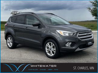 Used 2018 Ford Escape SE image 1